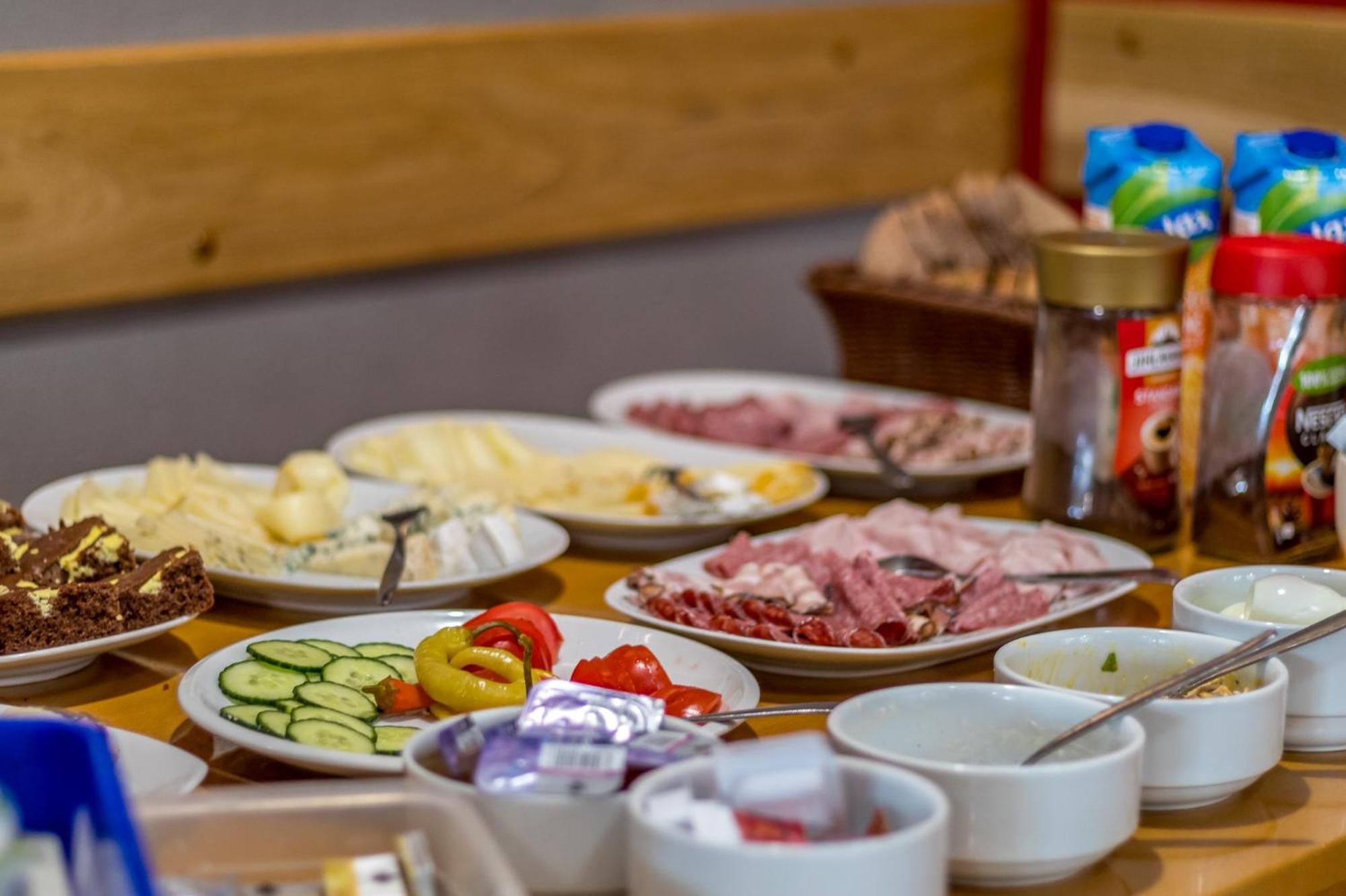 Penzion a restaurace U Vladaře Toužim Esterno foto