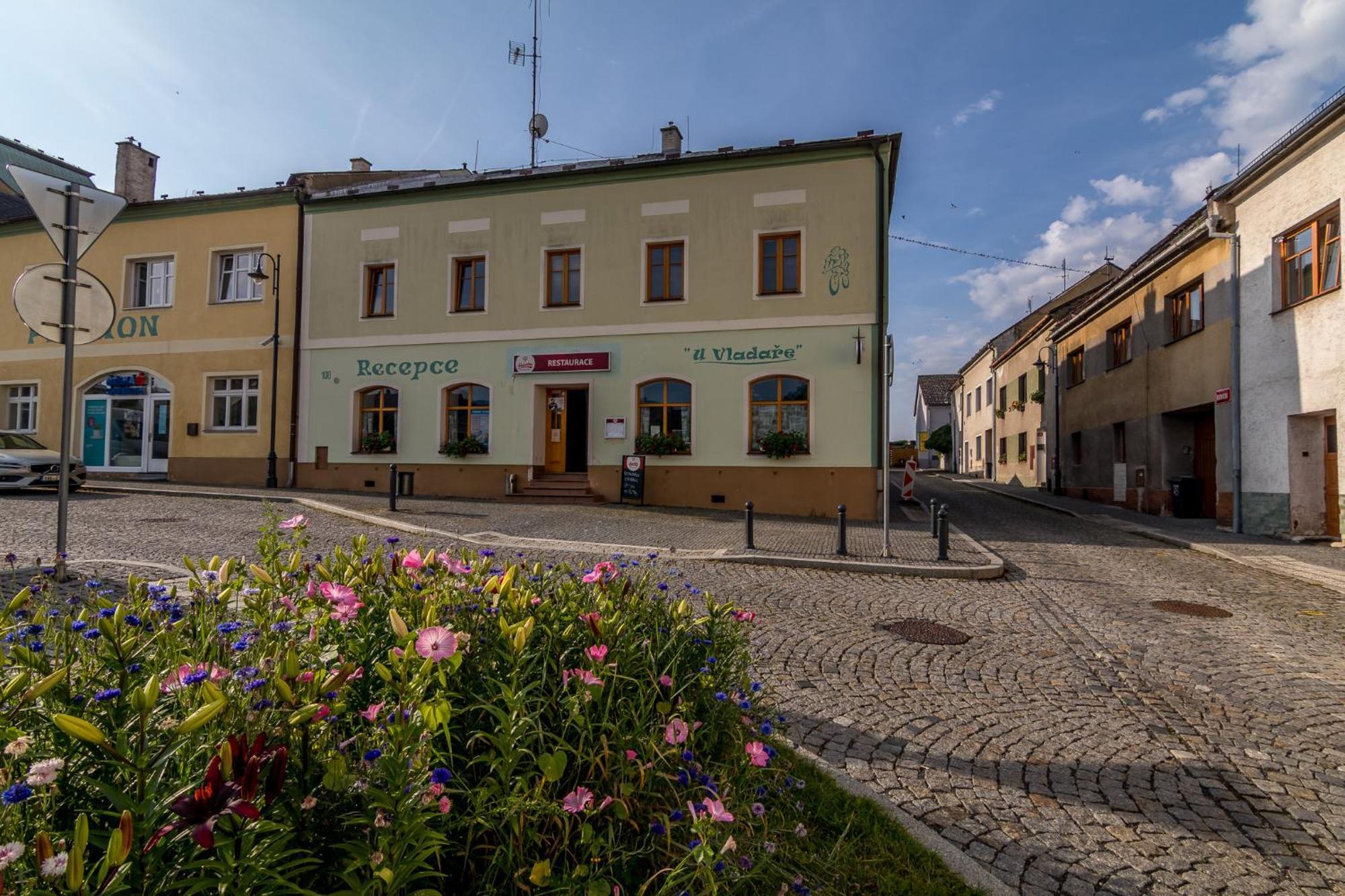 Penzion a restaurace U Vladaře Toužim Esterno foto